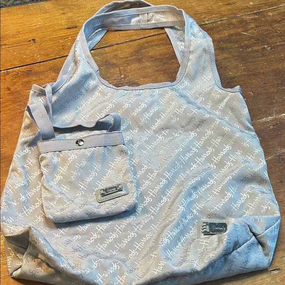 Harrods Handbags - NEW Vintage Harrods London Monogram Nylon Hobo Tote – Y2K Shoulder Bag w/ Pouch